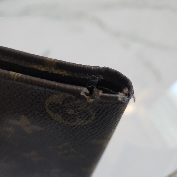 Louis Vuitton Envelope Wallet - Picture 7 of 16